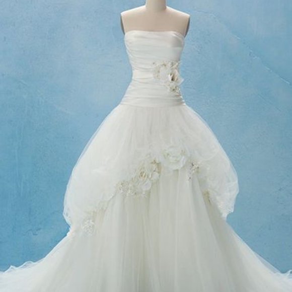 Fairytale Collection Wedding Gown - Picture 2 of 3